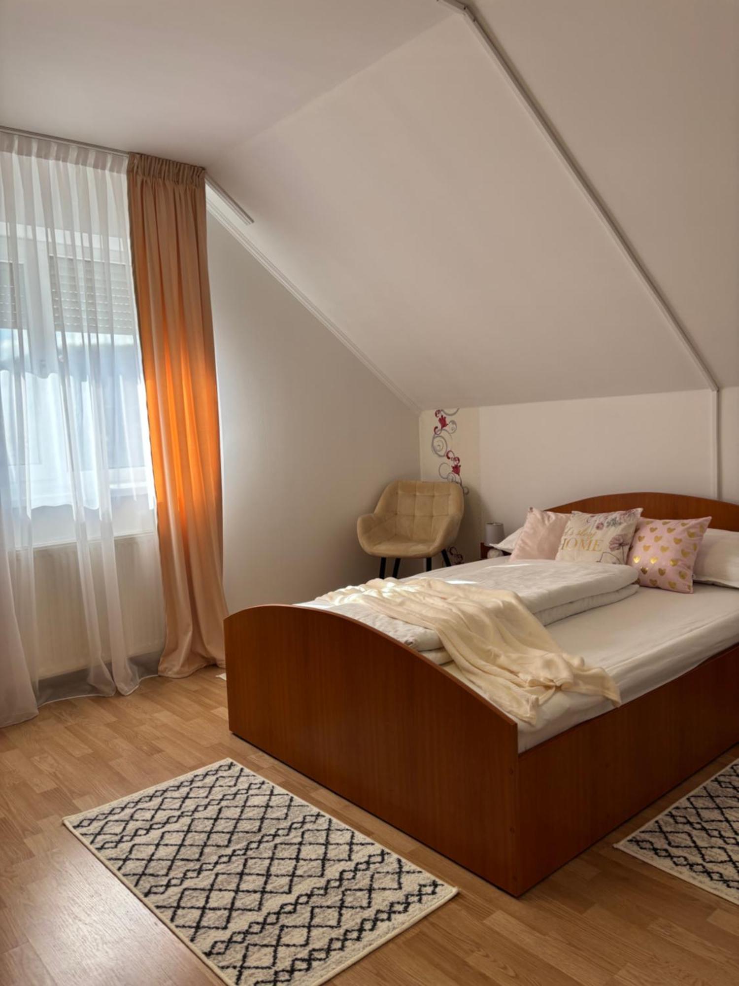 Casa Hoban Apartment Baia Mare Exterior photo
